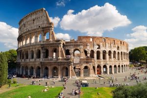 Study food culture in Italy, learn how to make traditional Italian dishes, take in the historic sites of Rome, and wander along the canals of Venice. Receive language and culinary training from renowned institutions. Summer study abroad in Italy, the Colosseum